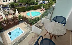 Capri Bougainville Anacapri (isola Di Capri)